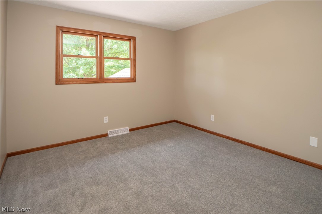 6104 Shipslanding Avenue NW Canton OH 44718