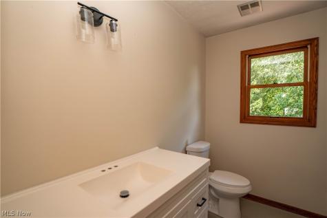 6104 Shipslanding Avenue NW Canton OH 44718