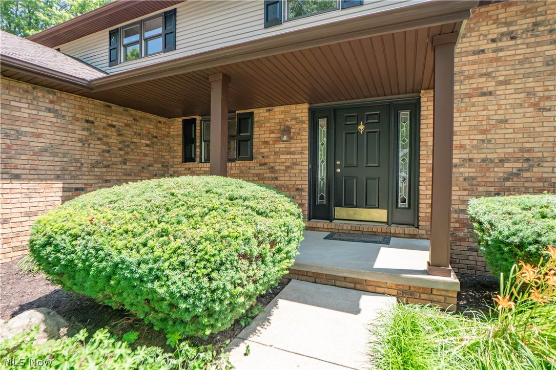 6104 Shipslanding Avenue NW Canton OH 44718