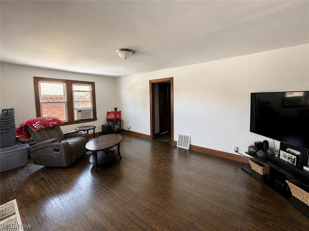 3735 Elbertus Avenue Youngstown OH 44507