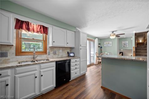 923 Hillside Drive Amherst OH 44001