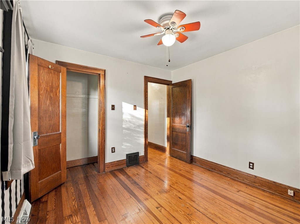 979 Iona Avenue Akron OH 44314
