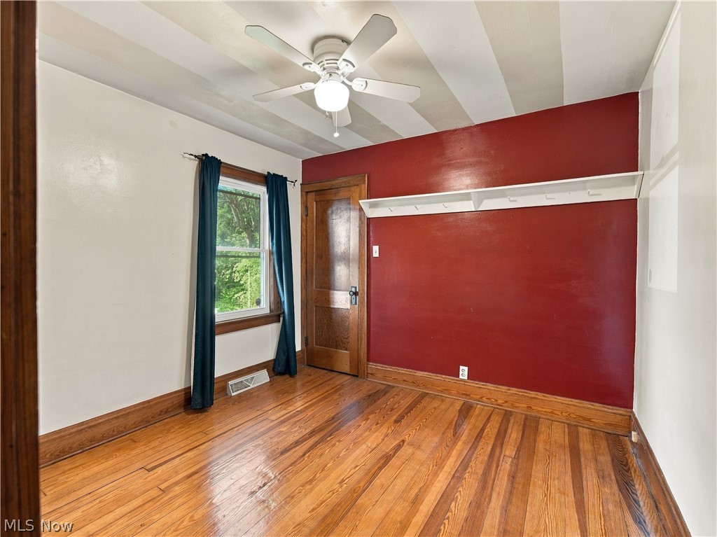 979 Iona Avenue Akron OH 44314
