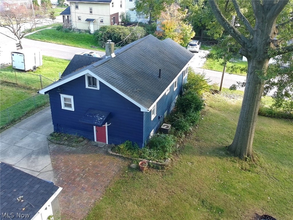 979 Iona Avenue Akron OH 44314