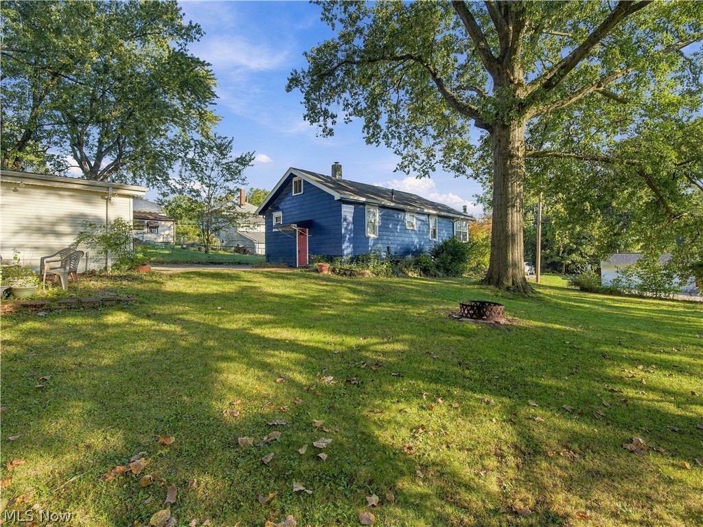 979 Iona Avenue Akron OH 44314