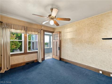 979 Iona Avenue Akron OH 44314