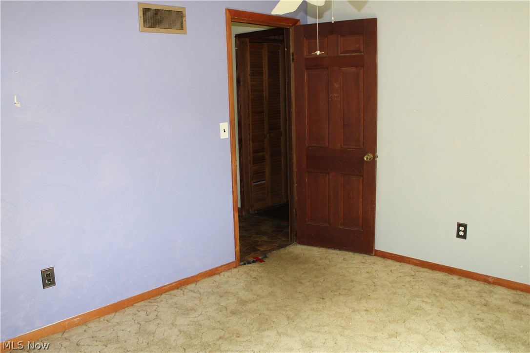 13893 County Road 100 Lakeville OH 44638