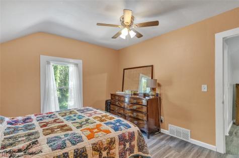 133 Crownhill Avenue Amherst OH 44001