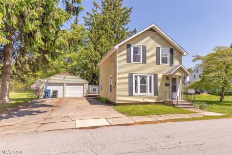 133 Crownhill Avenue Amherst OH 44001
