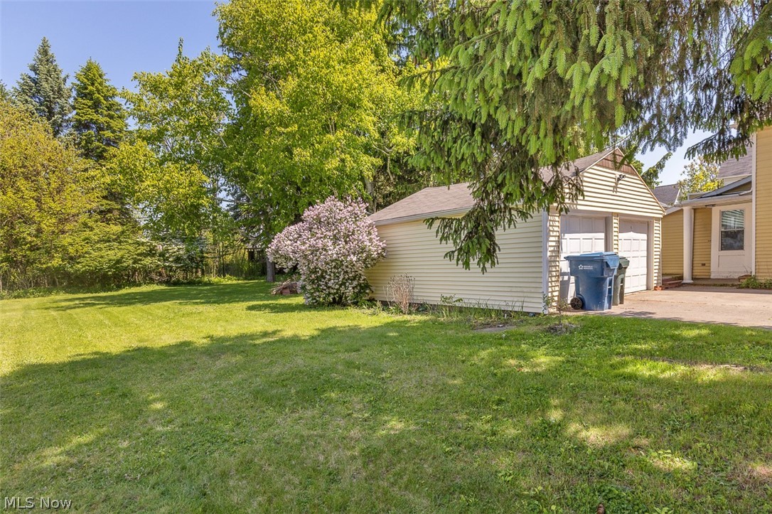 133 Crownhill Avenue Amherst OH 44001
