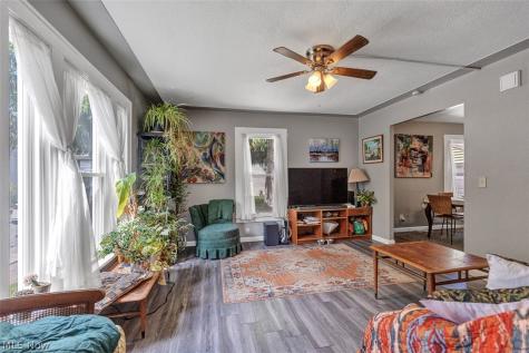 133 Crownhill Avenue Amherst OH 44001