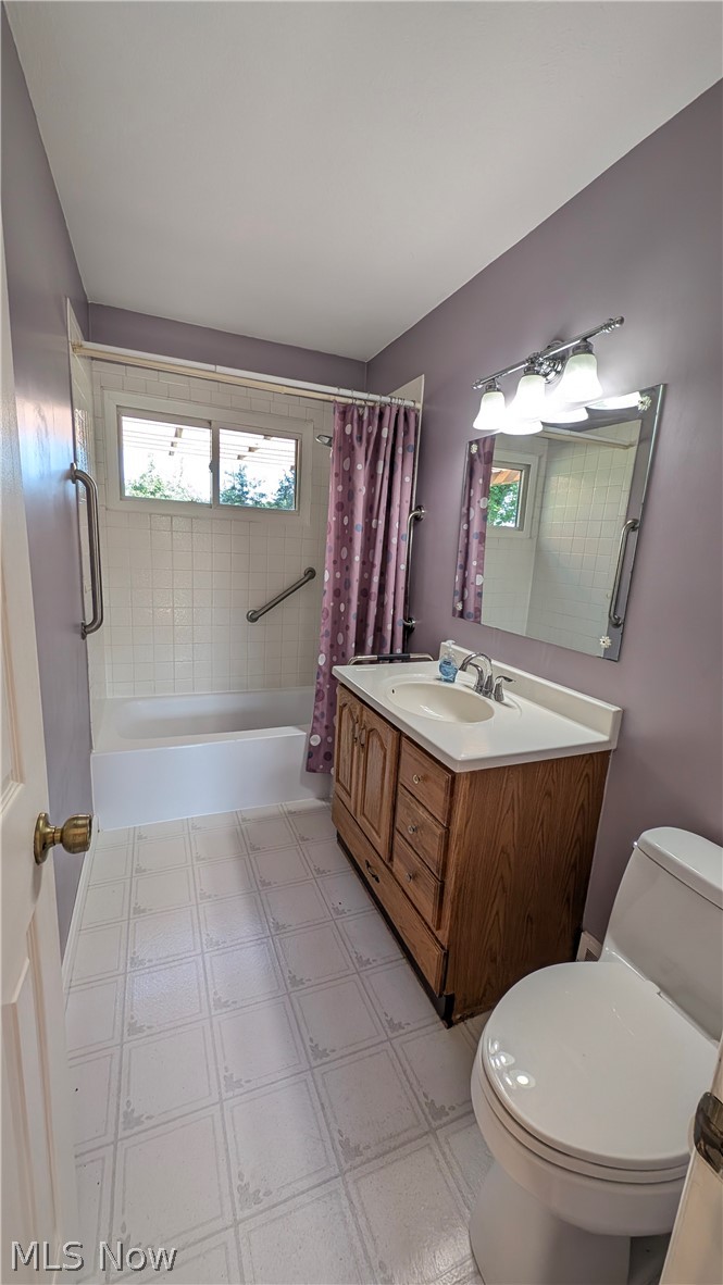 6182 Randolph Road Bedford Heights OH 44146