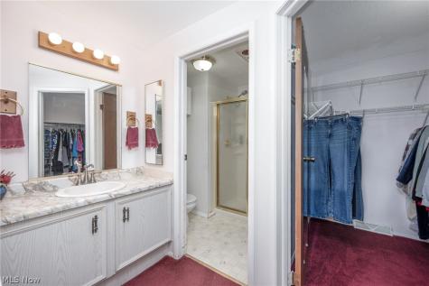 1800 Carver Lane Hudson OH 44236