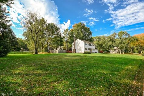 1800 Carver Lane Hudson OH 44236