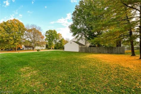 1800 Carver Lane Hudson OH 44236