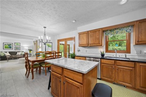 7012 Morning Dove Lane Olmsted Twp OH 44138