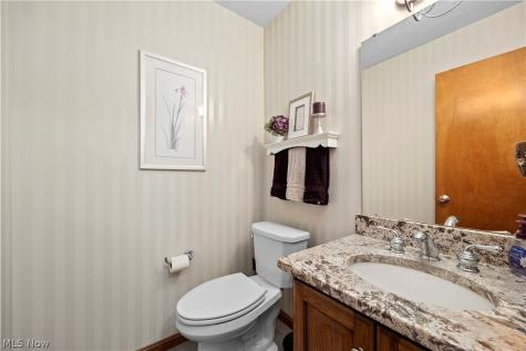 7012 Morning Dove Lane Olmsted Twp OH 44138