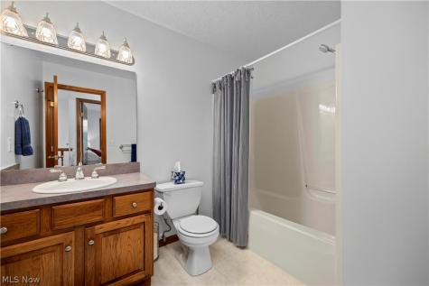 7012 Morning Dove Lane Olmsted Twp OH 44138