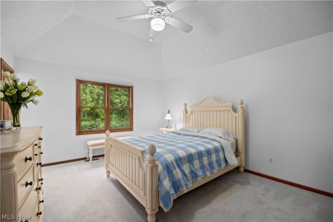 7012 Morning Dove Lane Olmsted Twp OH 44138