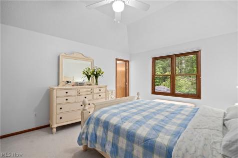 7012 Morning Dove Lane Olmsted Twp OH 44138