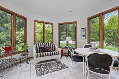 7012 Morning Dove Lane Olmsted Twp OH 44138