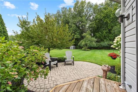 7012 Morning Dove Lane Olmsted Twp OH 44138