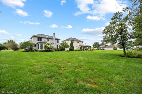 7012 Morning Dove Lane Olmsted Twp OH 44138