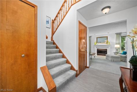 7012 Morning Dove Lane Olmsted Twp OH 44138