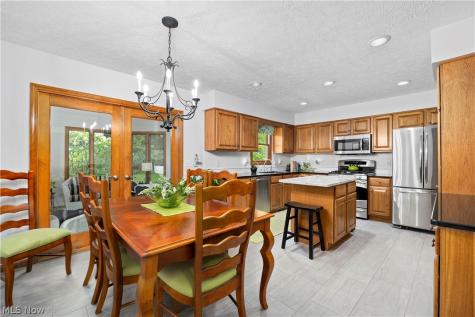 7012 Morning Dove Lane Olmsted Twp OH 44138