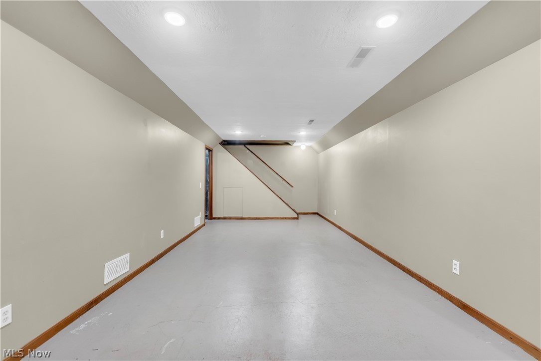 408 River Road Canal Fulton OH 44614