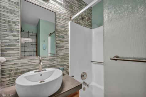 8683 Kennard Road Lodi OH 44254