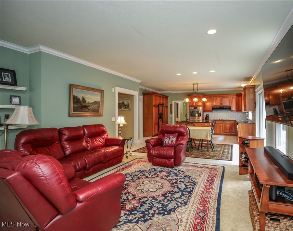 831 Meadowbrook Drive Aurora OH 44202