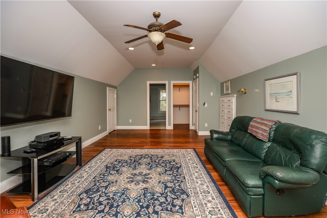 831 Meadowbrook Drive Aurora OH 44202