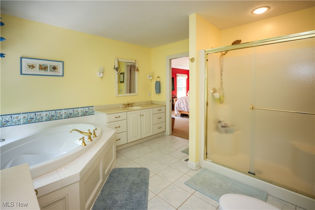 831 Meadowbrook Drive Aurora OH 44202