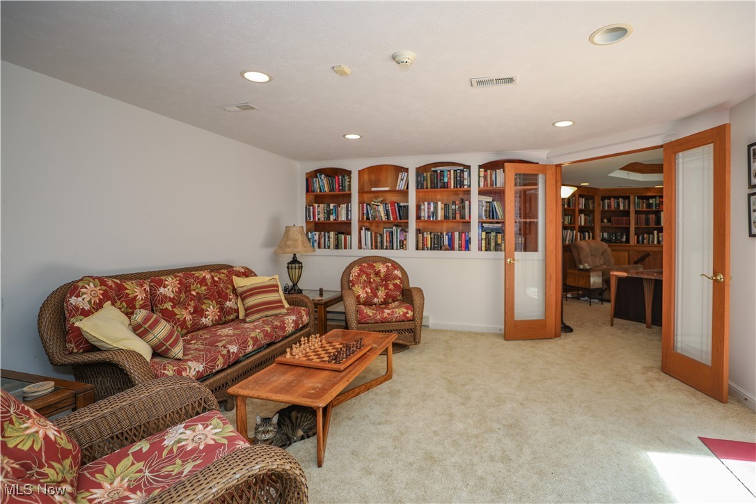 831 Meadowbrook Drive Aurora OH 44202