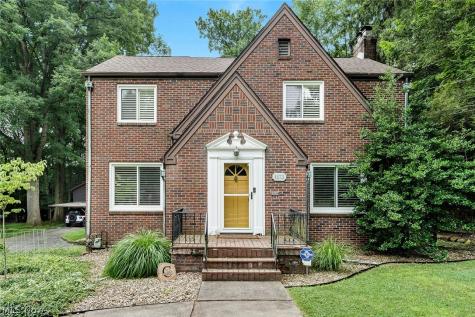 1173 Cherokee Drive Youngstown OH 44511