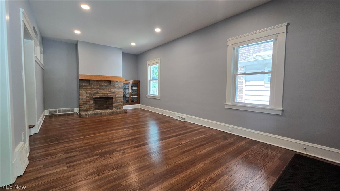 1650 Elbur Avenue Lakewood OH 44107