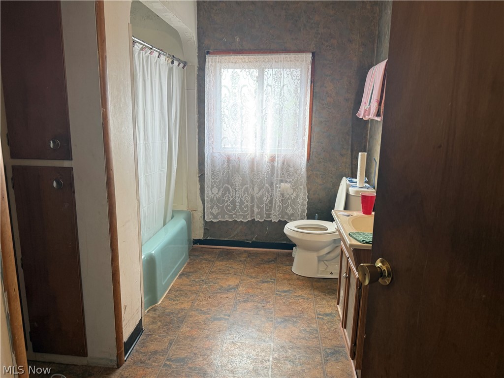 1296 Harmon Avenue Akron OH 44307