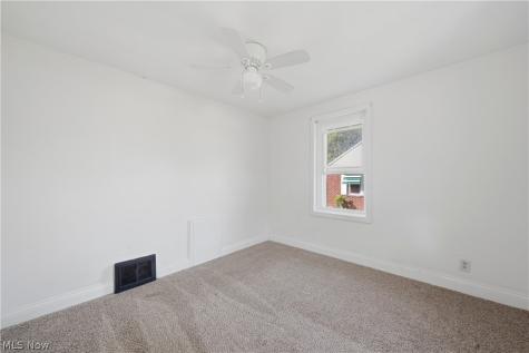 230 E Comet Road Clinton OH 44216