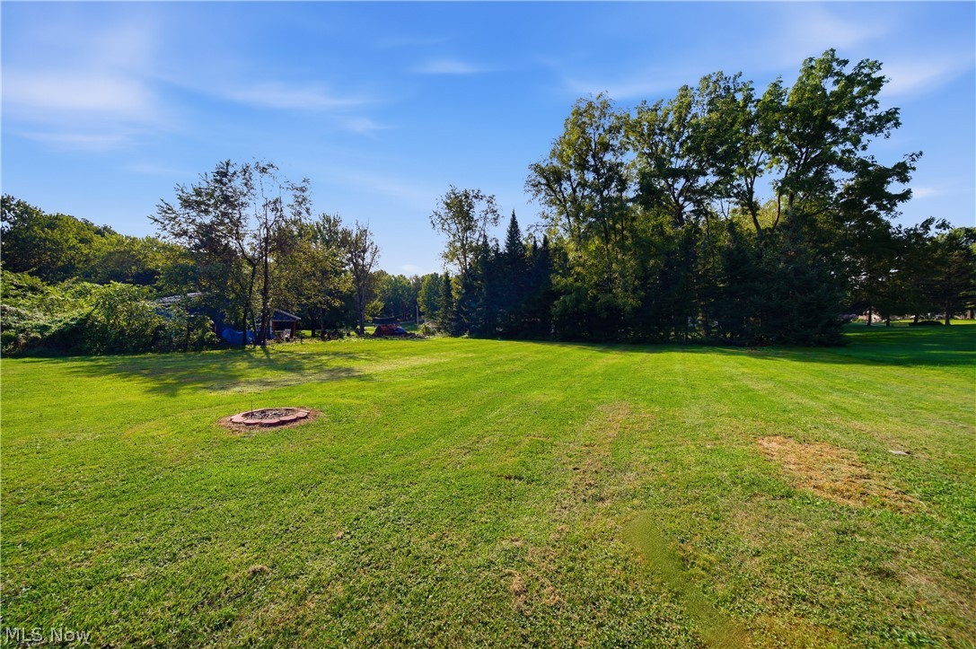 230 E Comet Road Clinton OH 44216
