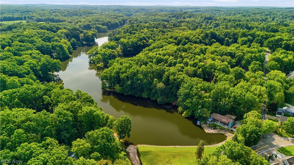 230 E Comet Road Clinton OH 44216