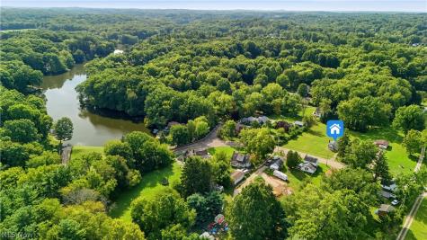 230 E Comet Road Clinton OH 44216
