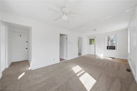 230 E Comet Road Clinton OH 44216