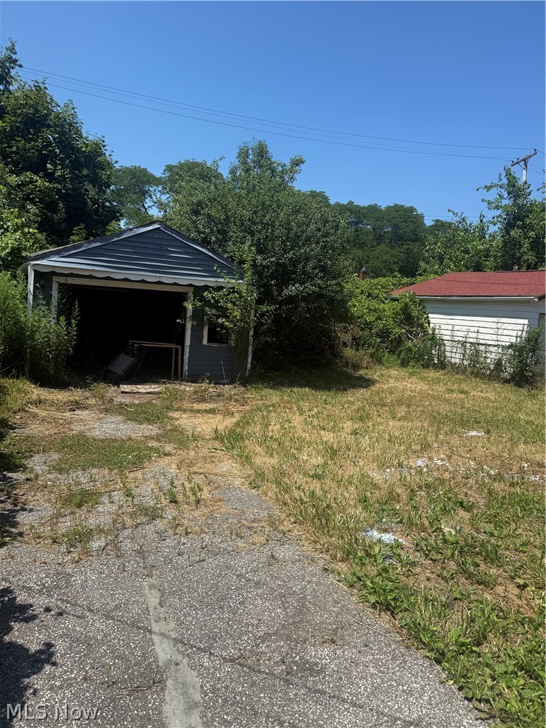 14913 Lotus Drive Cleveland OH 44128