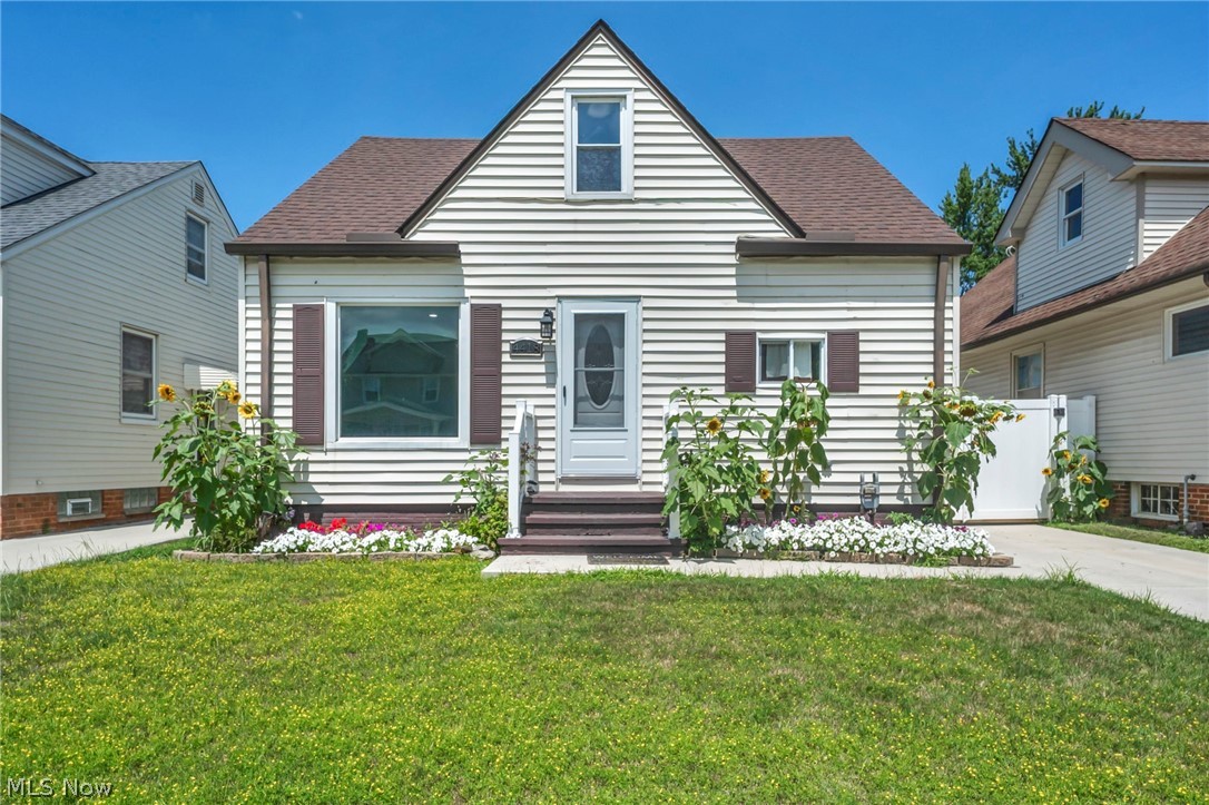 4418 Maplecrest Avenue Parma OH 44134
