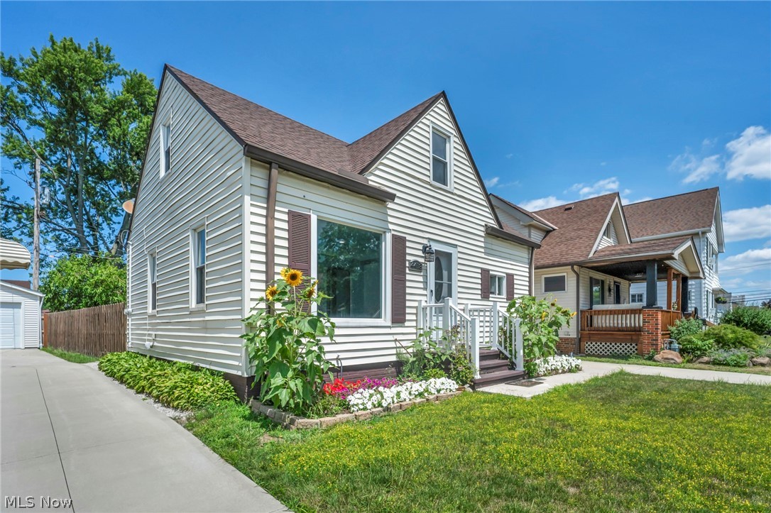 4418 Maplecrest Avenue Parma OH 44134