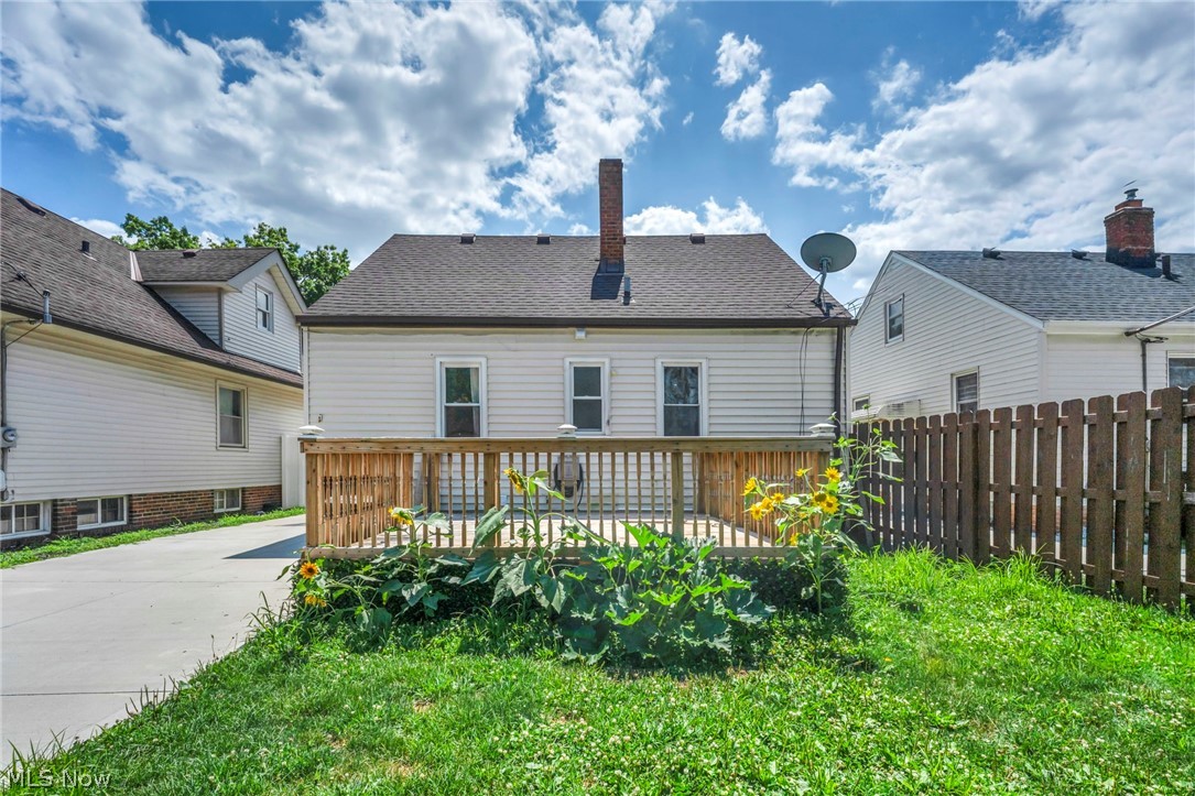 4418 Maplecrest Avenue Parma OH 44134