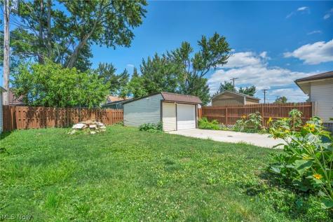 4418 Maplecrest Avenue Parma OH 44134