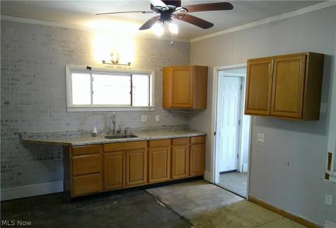 856 Cherry Road NW Massillon OH 44647