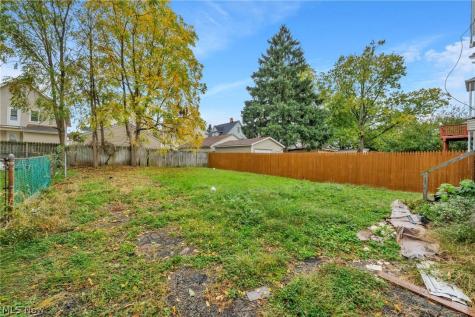 4001 Henritze Avenue Cleveland OH 44109